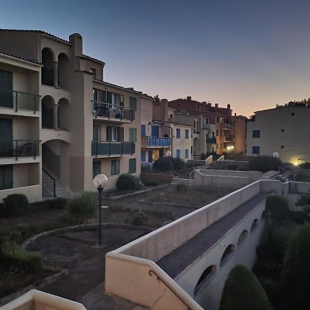 Superbe T2 En Centre Ville Au Calme A Deux Pas Du Marche Cavalaire-sur-Mer Exterior photo